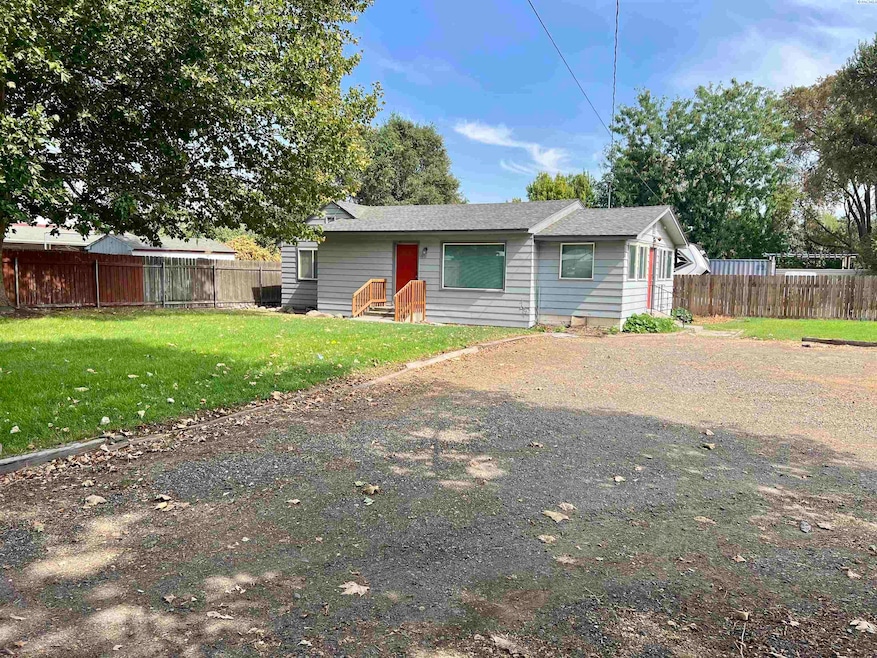 For Rent $1,400/month