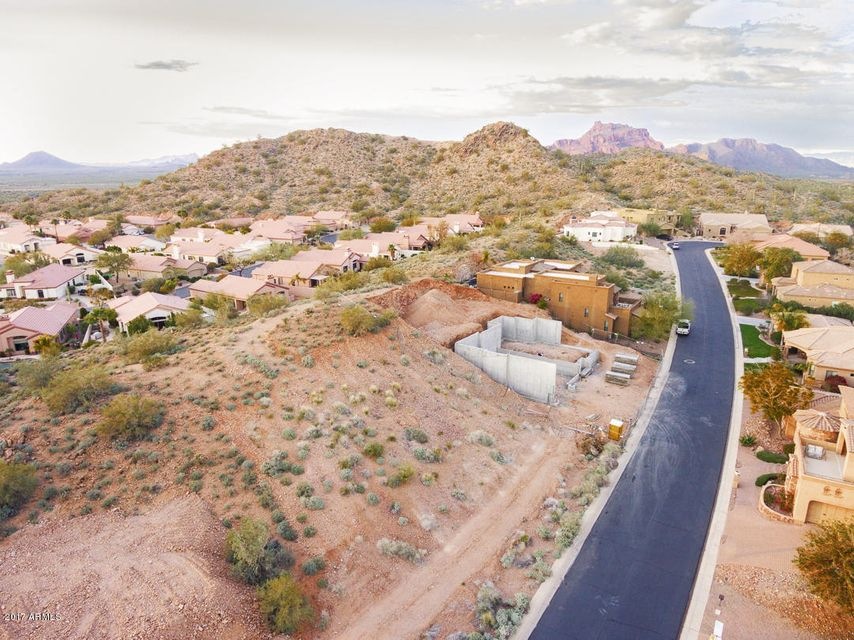 RED MOUNTAIN LOT