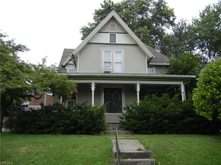 139 Park Ave, Coshocton, OH 43812 - photo 1