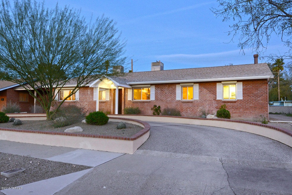 Beautiful Broadmoor Mid Century Modern