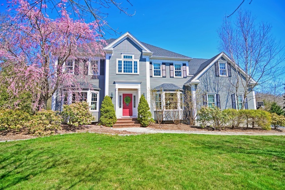 82 Flint Locke Ln, Medfield, MA 02052 - photo 1