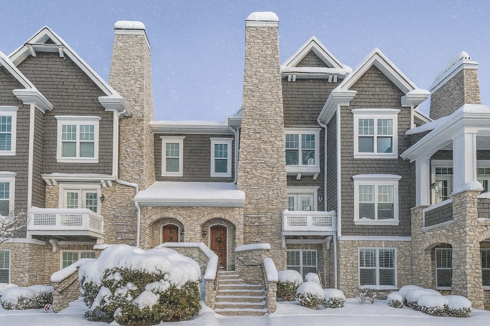 86 W Kennedy Ln, Hinsdale, IL 60521 - photo 1