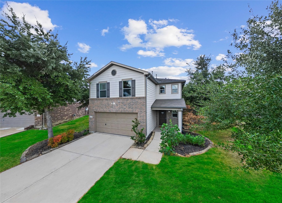 18107 Clayton Bluff Ln, Cypress, TX 77433 - photo 1