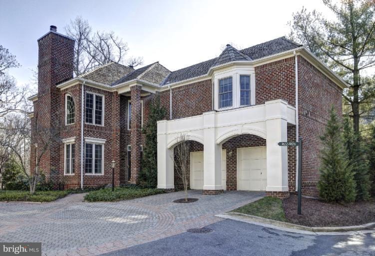 9126 Town Gate Ln, Bethesda, MD 20817 - photo 1