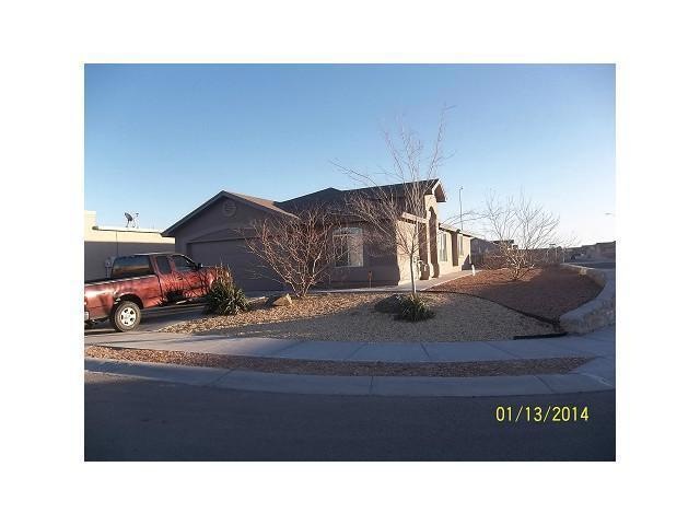 14300 Desert Sky Dr, Horizon City, TX 79928 - photo 1