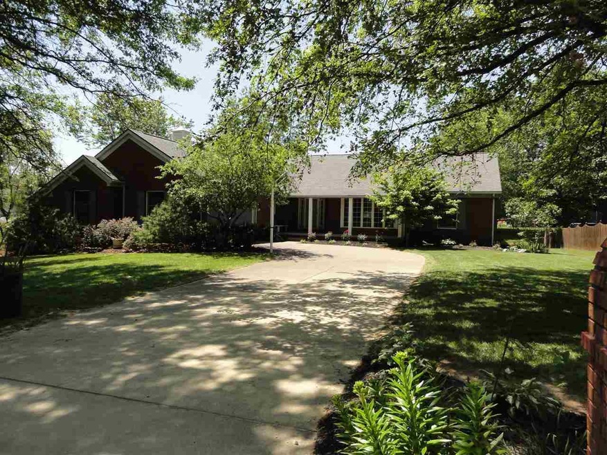 Located in a beautiful, quiet part of Newburgh, th