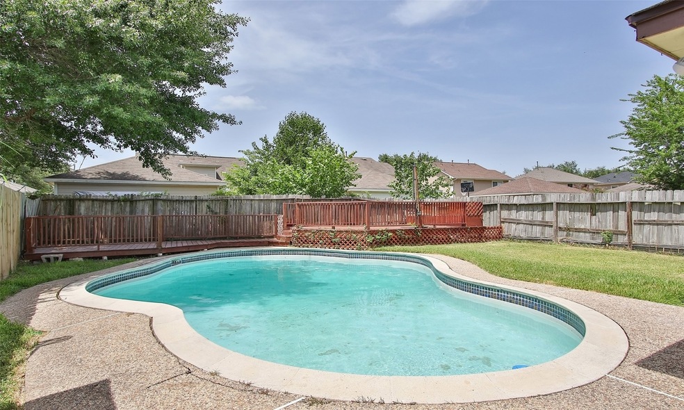 Welcome Home! Your very own pool in your backyard.