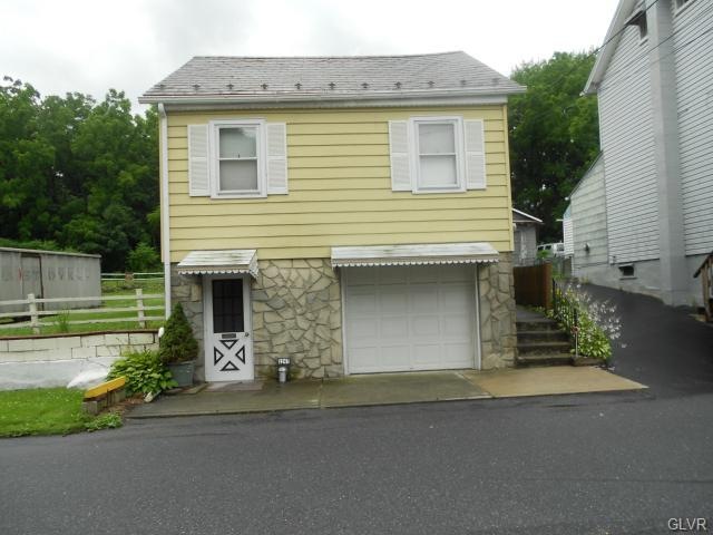 3247 Water St, Whitehall, PA 18052 - photo 1