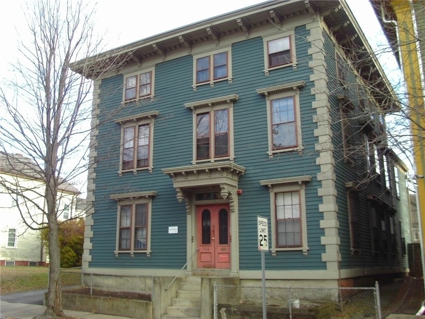 428 Pine St unit 1A, Providence, RI 02907 - photo 1