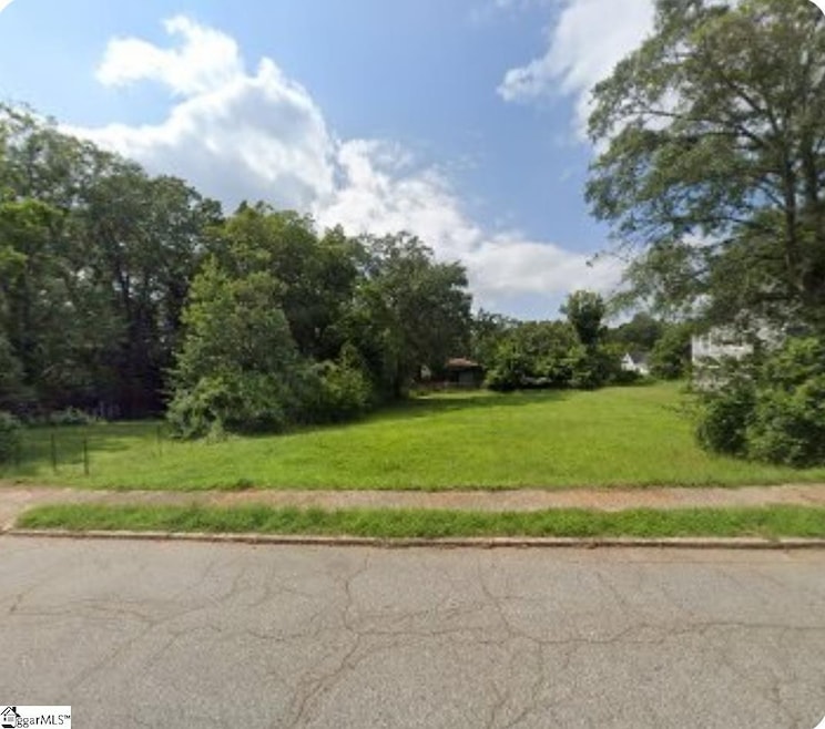 Pending $69,000 • Co-Listing Agent