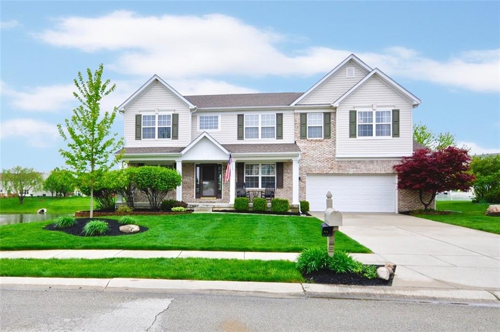 10865 Pleasant View Ln, Fishers, IN 46038 - photo 1