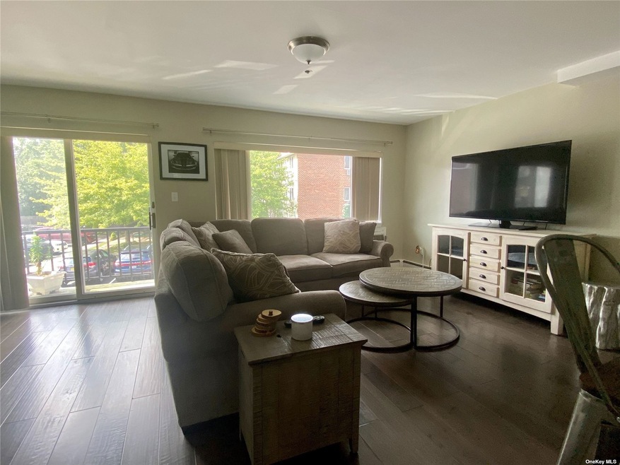 108 Atlantic Ave unit 32, Lynbrook, NY 11563 - photo 1