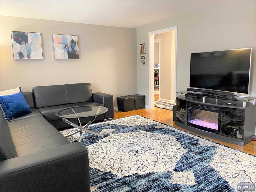 433 Plateau Ave unit A, Fort Lee, NJ 07024 - photo 1