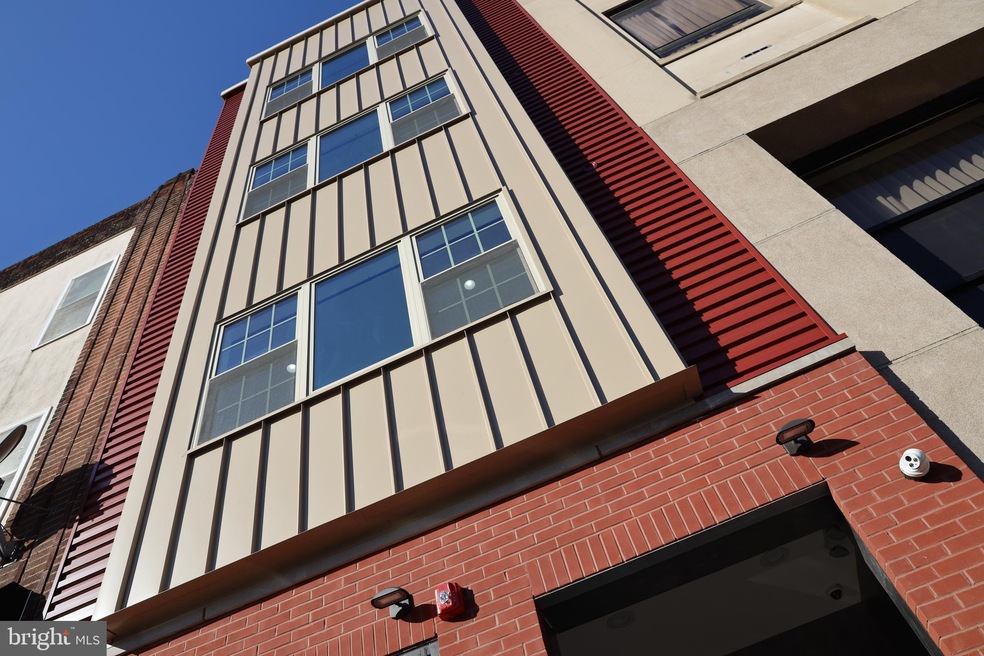 1231 Vine St unit 7, Philadelphia, PA 19107 - photo 1