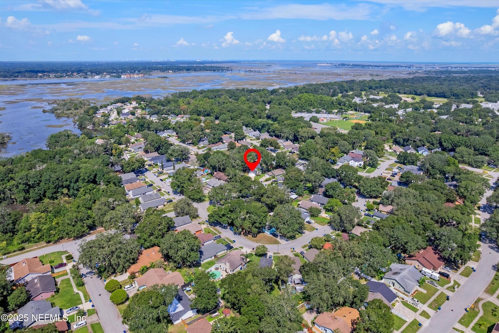 Under Contract $370,000