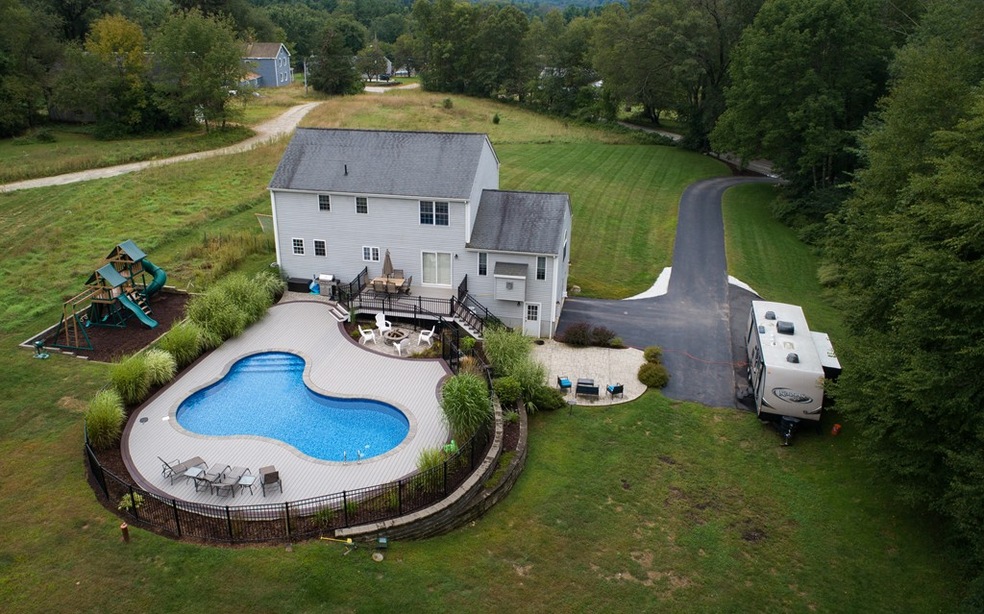 310 Dudley Southbridge Rd, Dudley, MA 01571 - photo 1