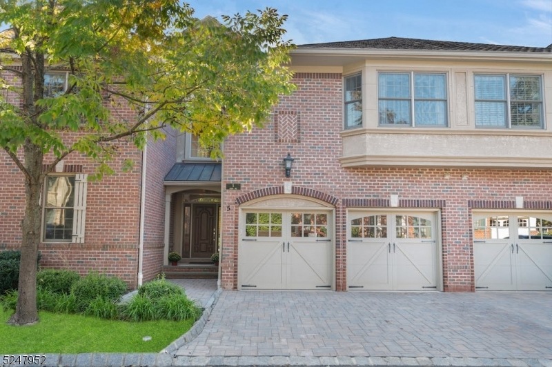 5 Green Way, New Providence, NJ 07974 - photo 1