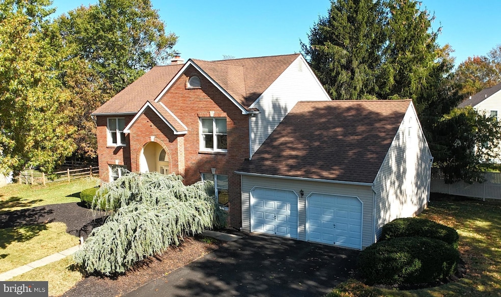 2801 Denbeigh Dr, Hatfield, PA 19440 - photo 1