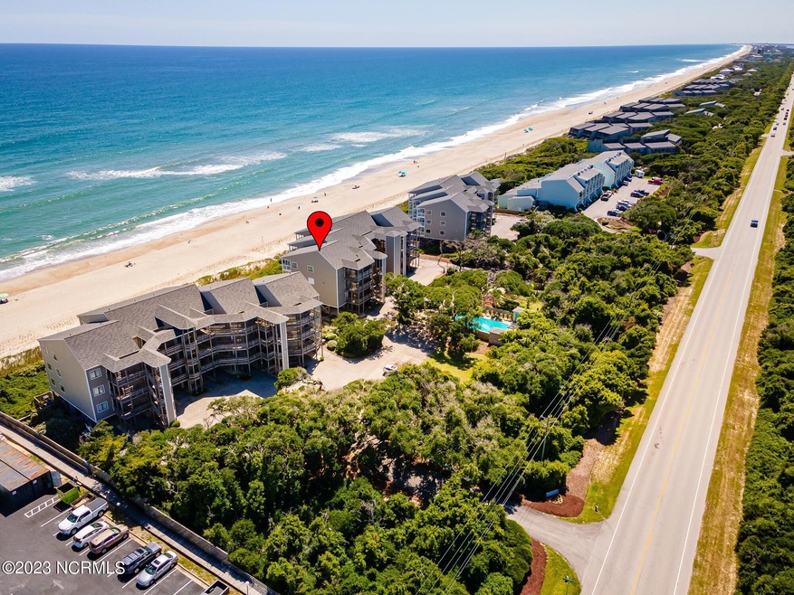 Oceanfront condo in Pine Knoll Shores