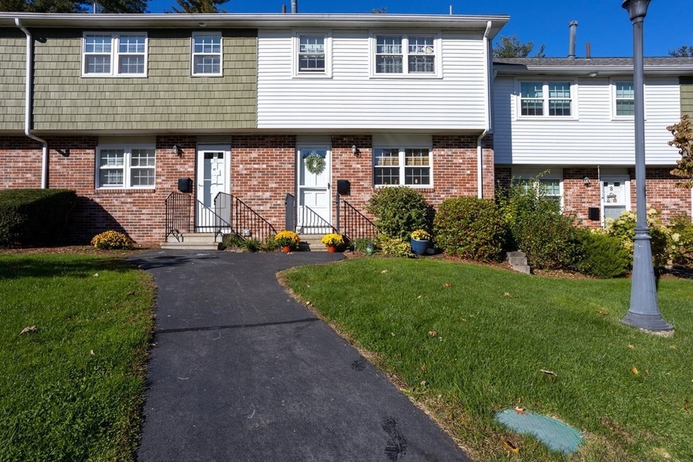 9 Bayberry Cir, Millis, MA 02054 - photo 1