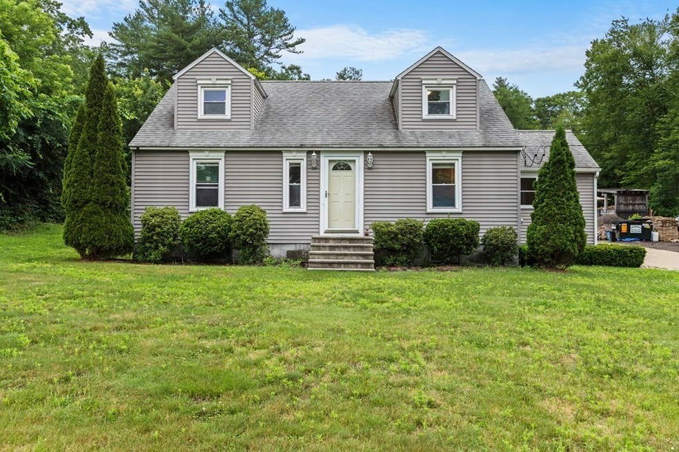 385 Mendon St, Uxbridge, MA 01569 - photo 1