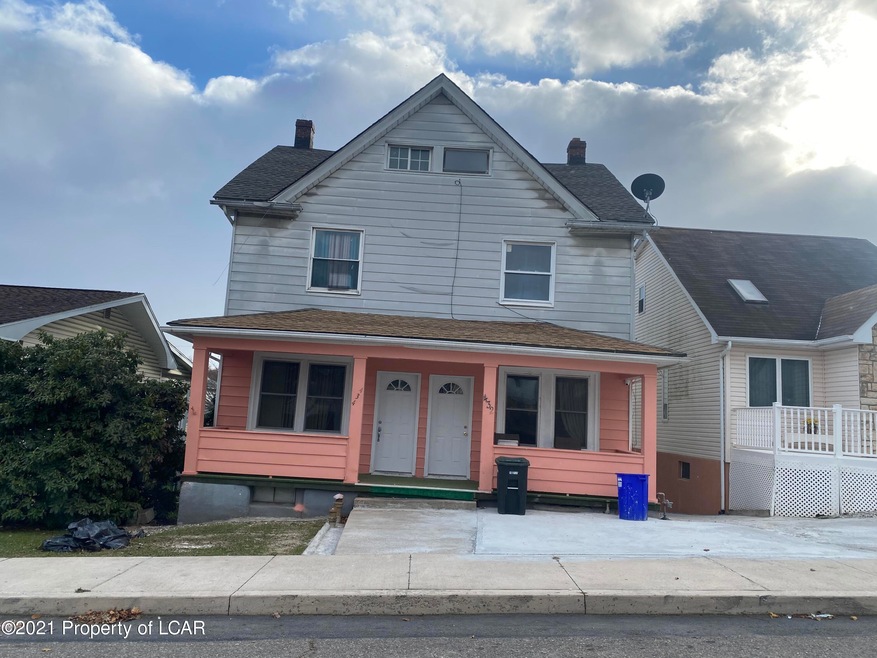 432 Samuels Ave, Hazleton, PA 18201 - photo 1