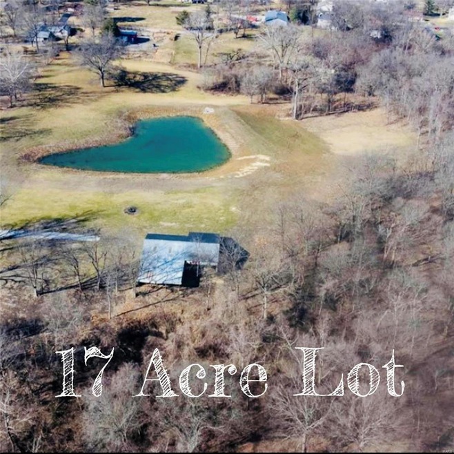 2236 Log Cabin Ln, Maryville, IL 62062 - photo 1