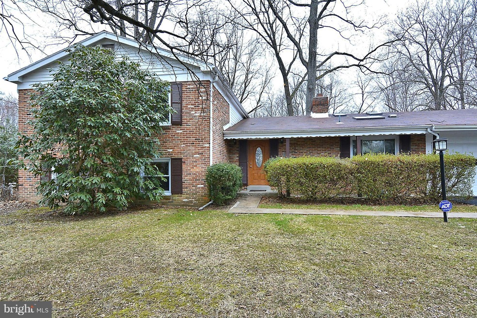 9102 Seven Locks Rd, Bethesda, MD 20817 - photo 1