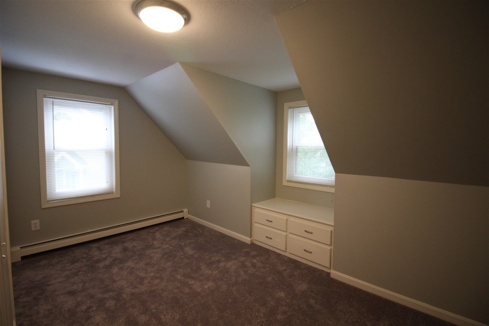 276 Crosbie St, Manchester, NH 03104 - photo 1