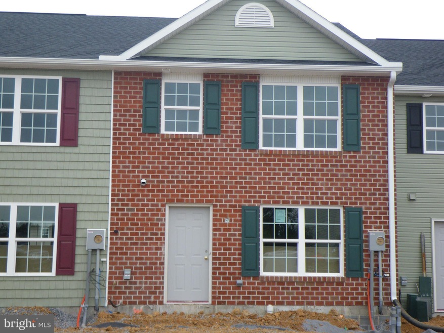 467 Lantern Ln, Chambersburg, PA 17201 - photo 1