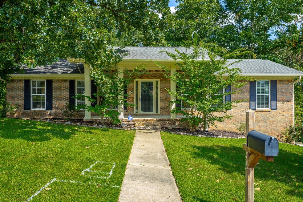 4518 Sherry Ln unit 3, Hixson, TN 37343 - photo 1