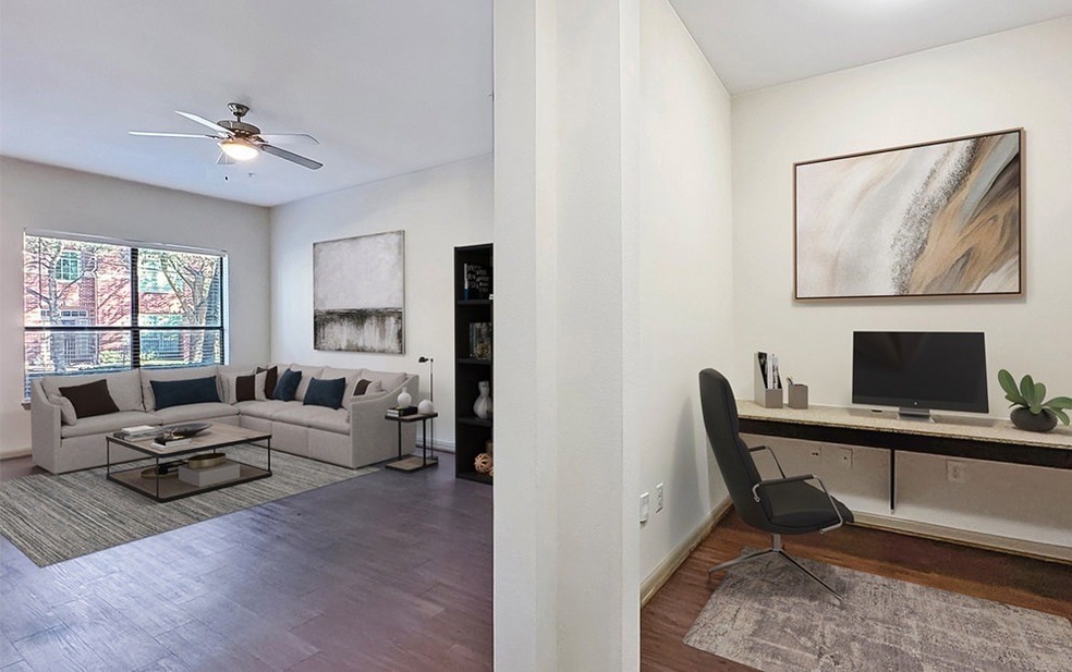 306 Mcgowen St unit 3306, Houston, TX 77006 - photo 1