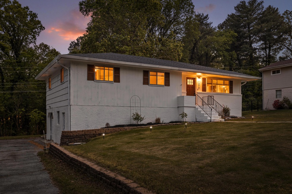 1370 Orbit Dr, Hixson, TN 37343 - photo 1