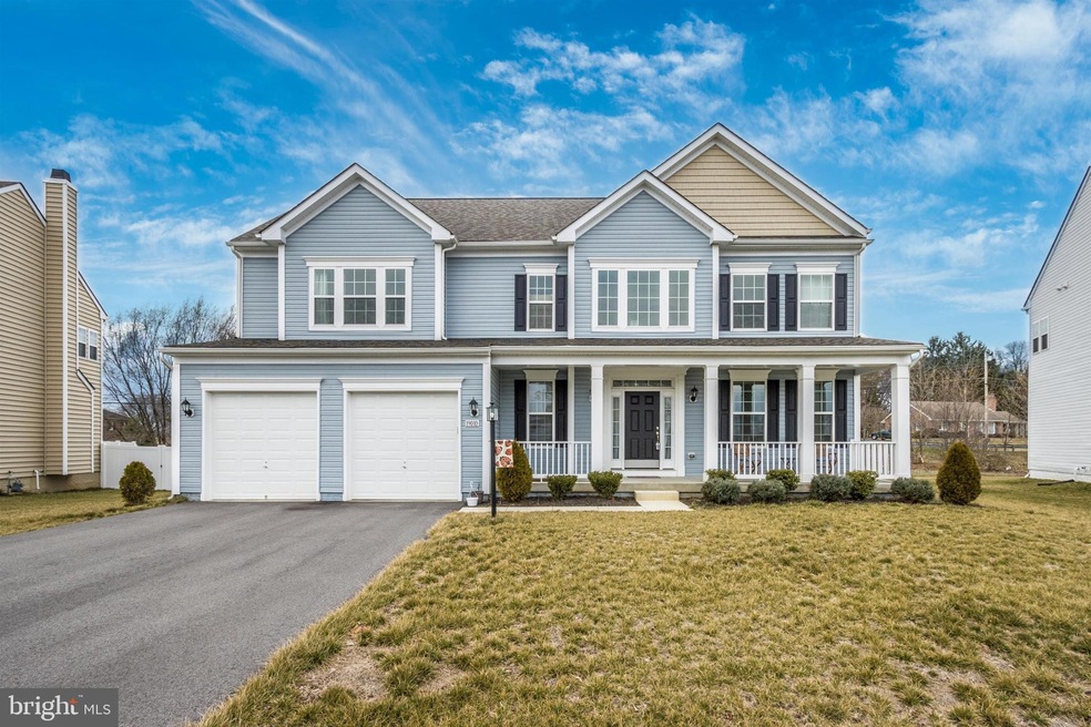 19010 Maple Valley Cir, Hagerstown, MD 21742 - photo 1