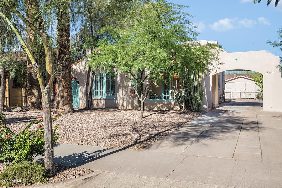 2533 N 10th St-2