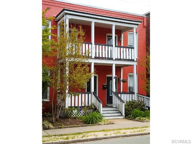 811 N Harrison is 3 blocks from the VCU Siegel Cen