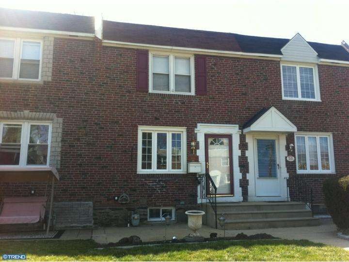 1018 Brookwood Ln, Glenolden, PA 19036 - photo 1