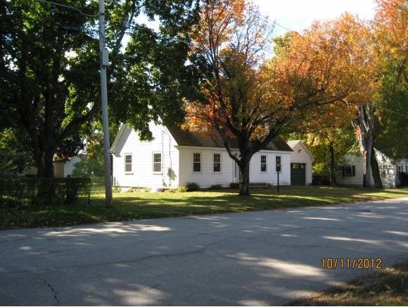 38 Cushing Ave, Nashua, NH 03064 - photo 1