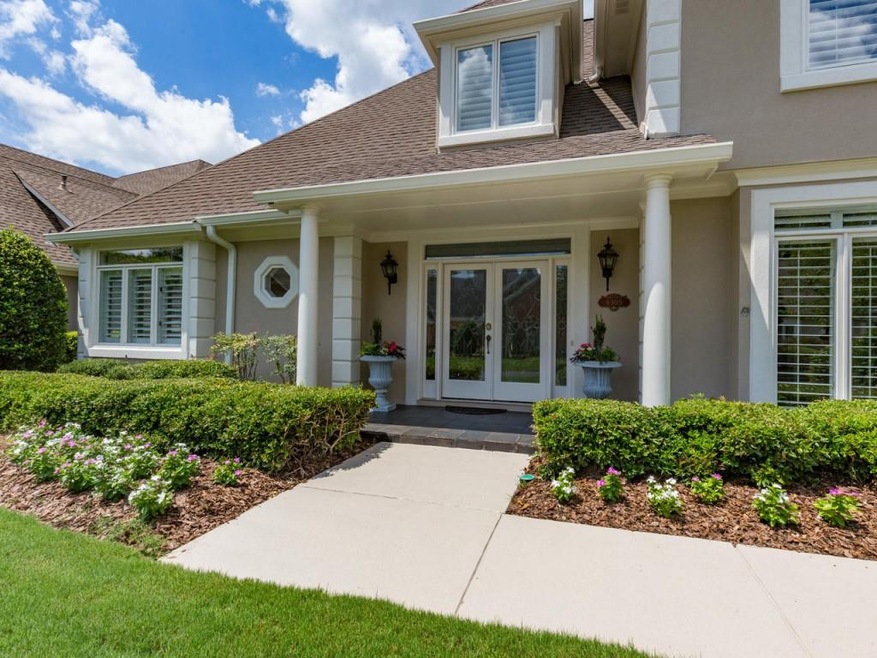 Front of the home featuring walkway and front porc