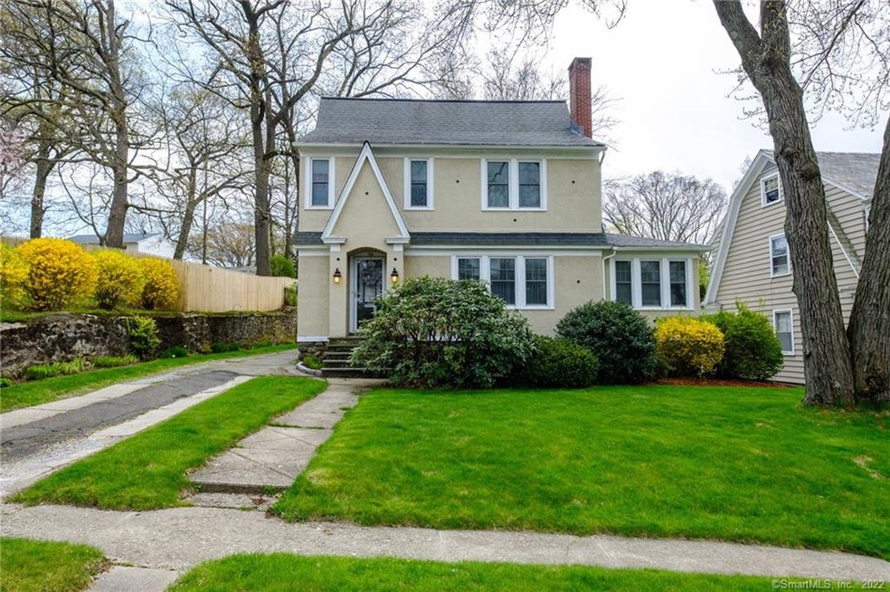 24 Avalon Cir, Waterbury, CT 06710 - photo 1