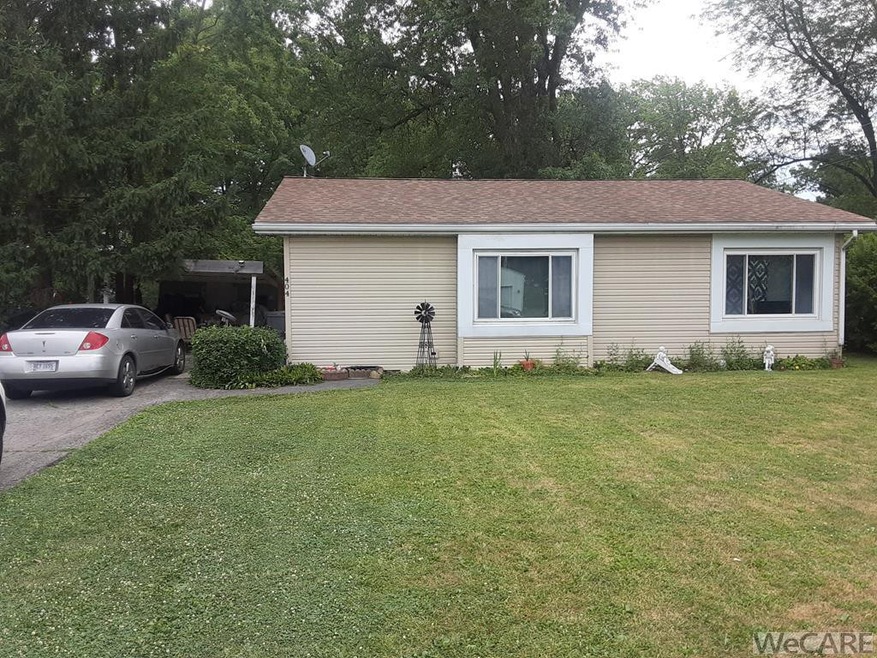 404 N Pears Ave, Lima, OH 45805 - photo 1
