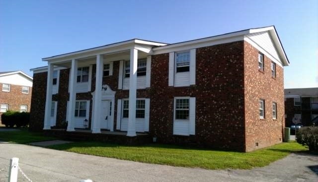 916 Gum Branch Rd, Jacksonville, NC 28540 - photo 1