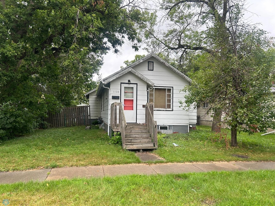 1108 18th St N.jpg