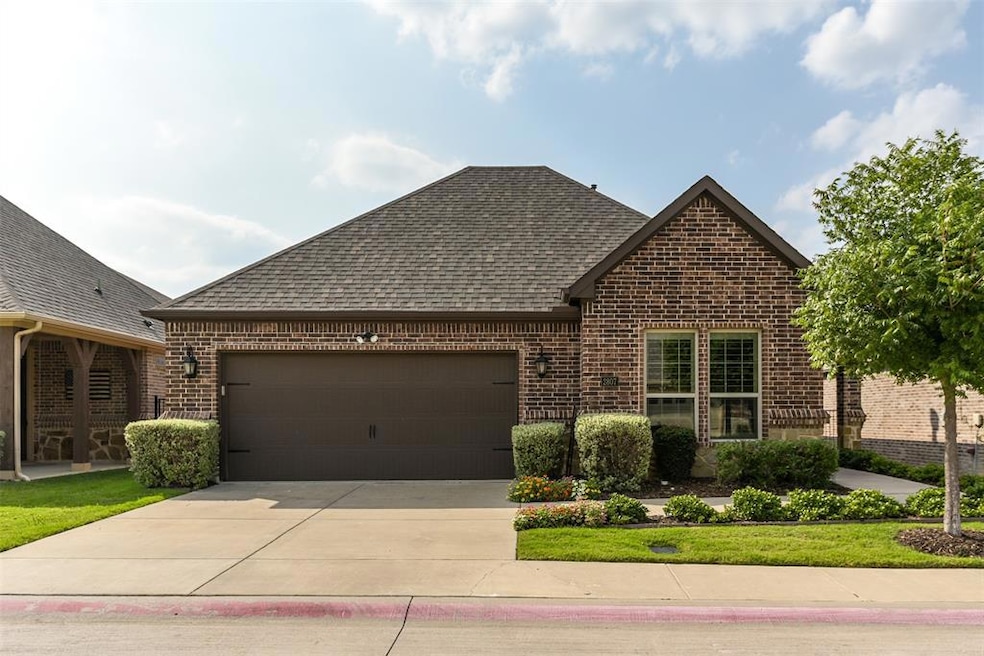 2807 Ervin Way unit 2807, Mansfield, TX 76063 - photo 1