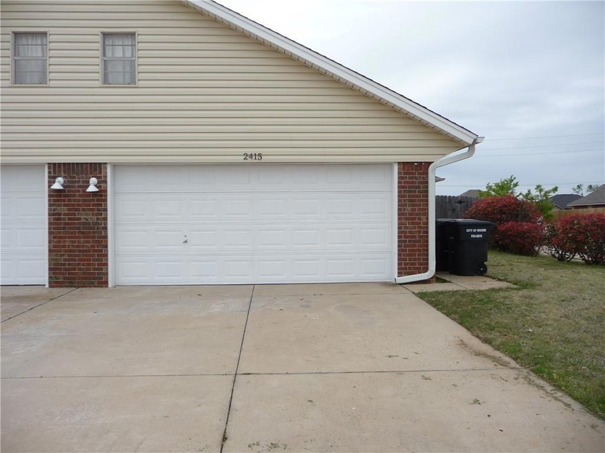 2415 Truitt unit 2415, Moore, OK 73160 - photo 1