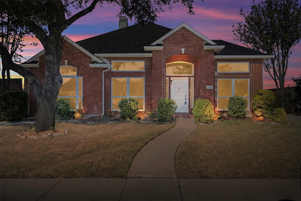 4901 Harborview Blvd, Rowlett, TX 75088 - photo 1