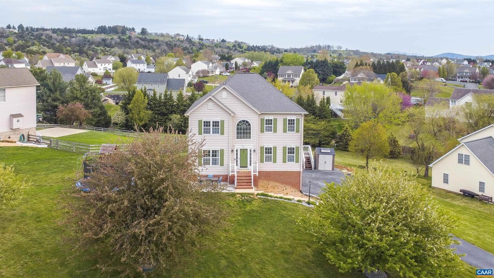 82 Kensington Dr, Fishersville, VA 22939 - photo 1