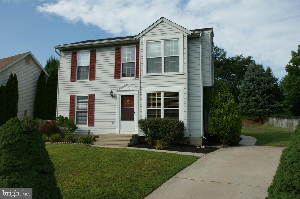 1615 Brimfield Cir, Sykesville, MD 21784 - photo 1