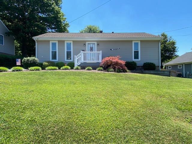 320 Elm fron of house