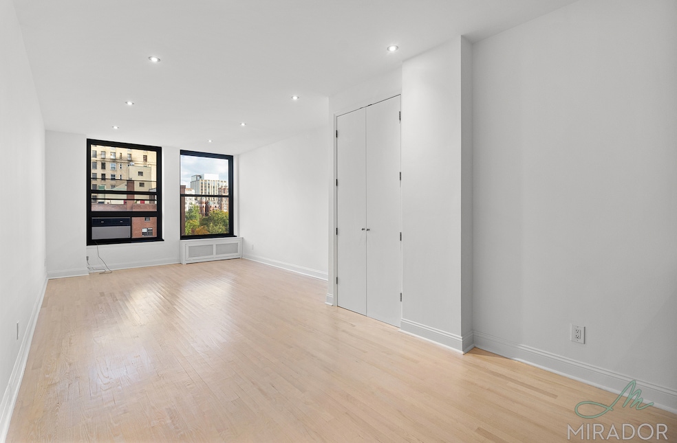 270 Park Ave S unit 3 C, New York, NY 10010 - photo 1